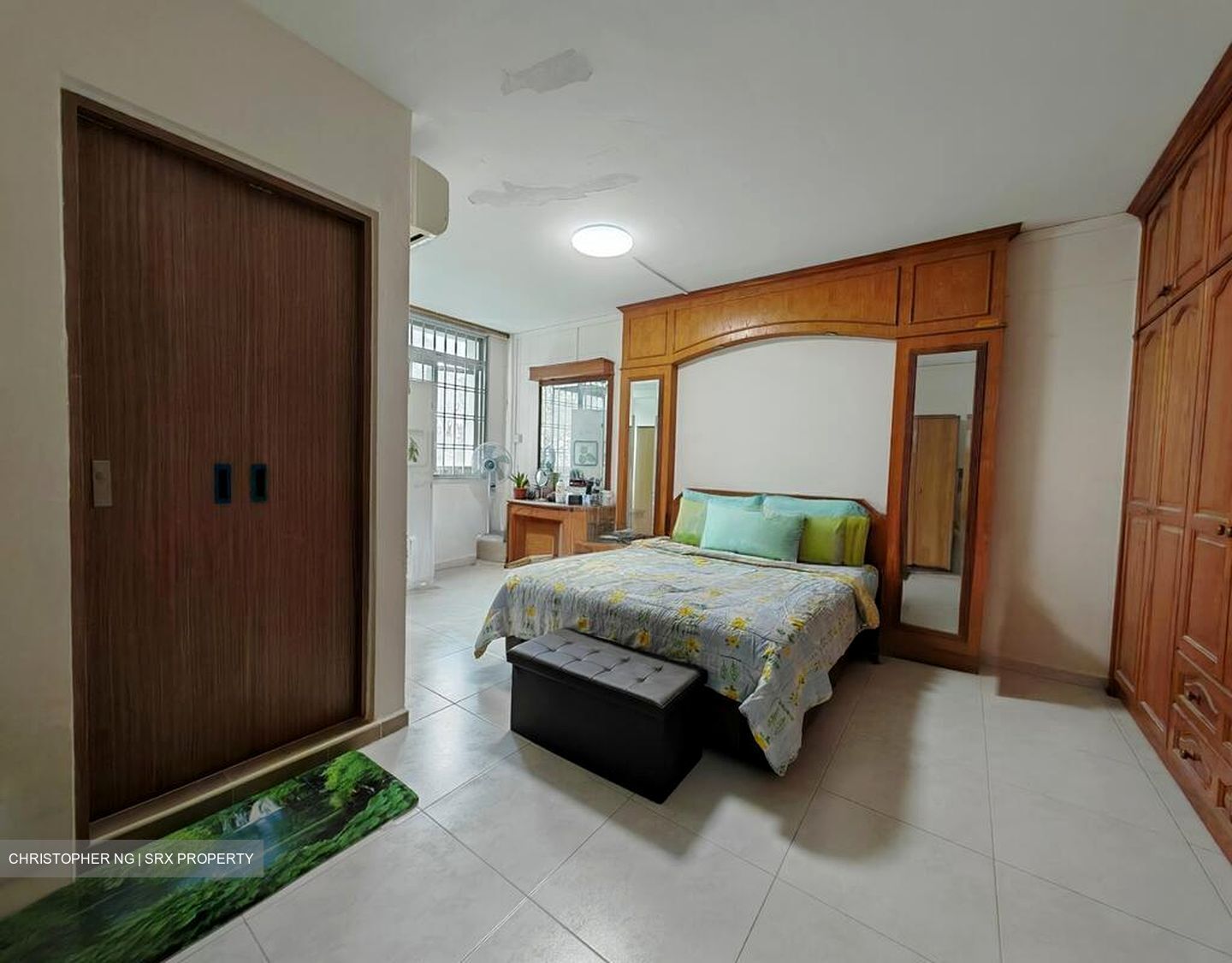 Blk 160 Yung Ping Road (Jurong West), HDB Executive #523716011
